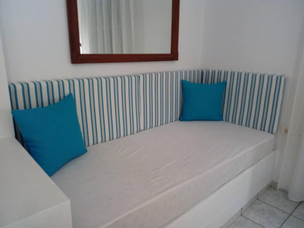 Horizon Blue Hotell Kini Exteriör bild