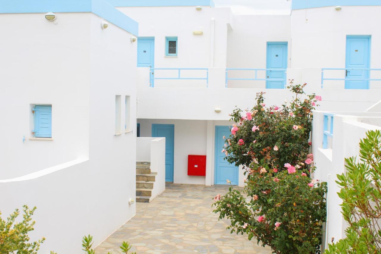 Horizon Blue Hotell Kini Exteriör bild
